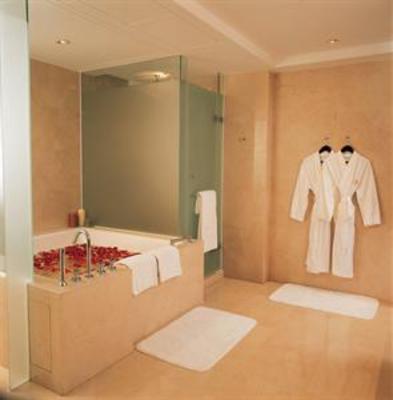фото отеля The Eton Hotel