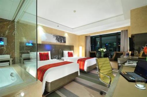 фото отеля The Eton Hotel