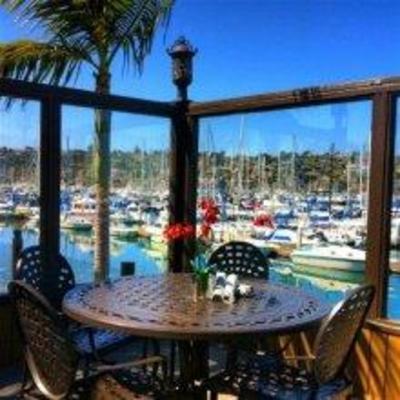 фото отеля Dockside Yacht Lodging