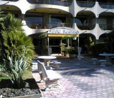 фото отеля Hotel Bahia Villeneuve-Loubet