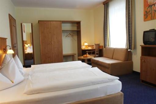 фото отеля Hotel-Pension Marienhof