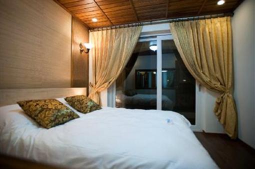 фото отеля YJ Resort
