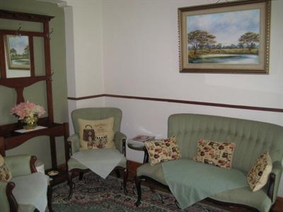 фото отеля Oakhampton Bed & Breakfast East London