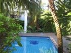 фото отеля Oakhampton Bed & Breakfast East London