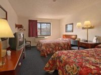 Super 8 Motel Gardner