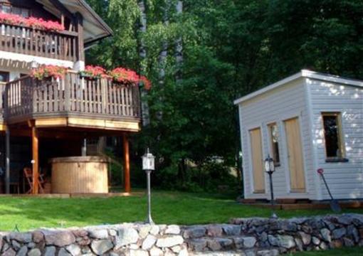 фото отеля Cronin's Cafe & Guesthouse