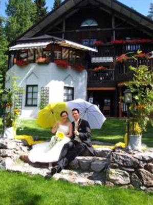 фото отеля Cronin's Cafe & Guesthouse