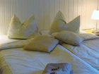фото отеля Cronin's Cafe & Guesthouse