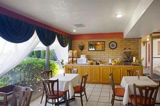фото отеля Whitten Inn Van Horn