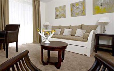 фото отеля Le Cottage Hotel Argeles-sur-Mer