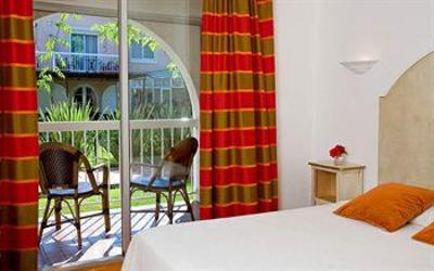 фото отеля Le Cottage Hotel Argeles-sur-Mer