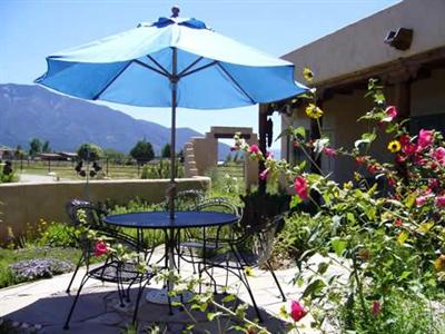 фото отеля Adobe & Stars Inn Taos