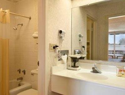 фото отеля Mayfield Inn