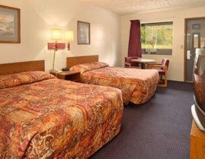 фото отеля Bridgeport Super 8 Motel