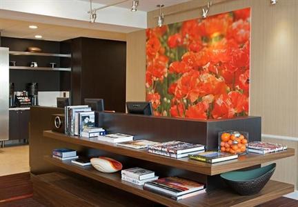 фото отеля Courtyard by Marriott Chicago Elmhurst Oakbrook Area