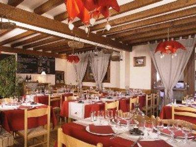 фото отеля Hotel L'Aigle Rouge