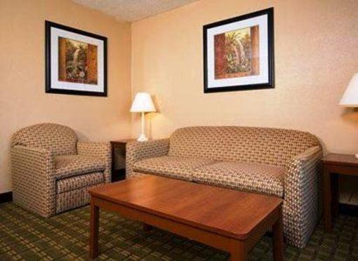 фото отеля Quality Inn Louisville (Mississippi)