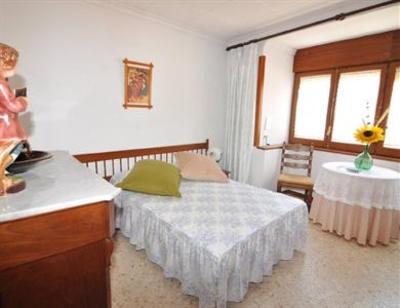 фото отеля Hostal Can Salvador