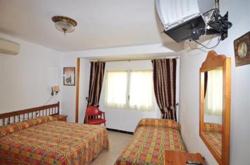 фото отеля Hostal Can Salvador