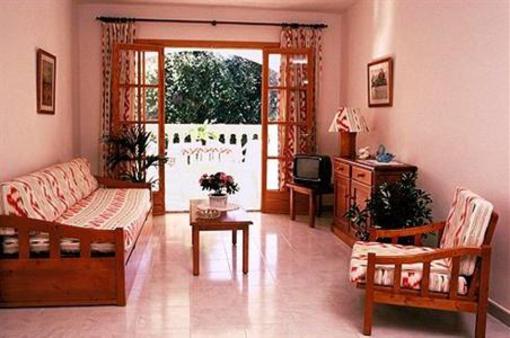 фото отеля Apartamentos Sa Torre