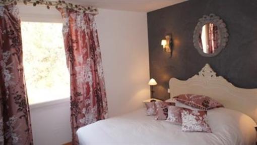 фото отеля Hotel Des Pins Bedoin