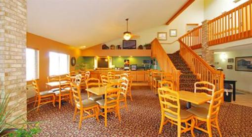 фото отеля AmericInn Lodge & Suites Merrill