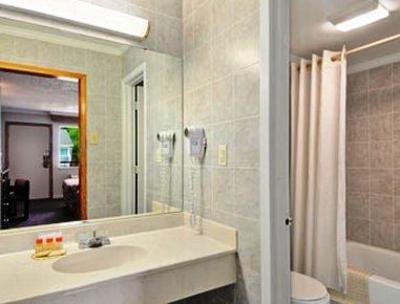 фото отеля Slidell Regency Inn