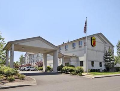 фото отеля Super 8 Woodburn