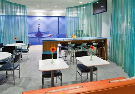 фото отеля SpringHill Suites Irvine John Wayne Airport/Orange County