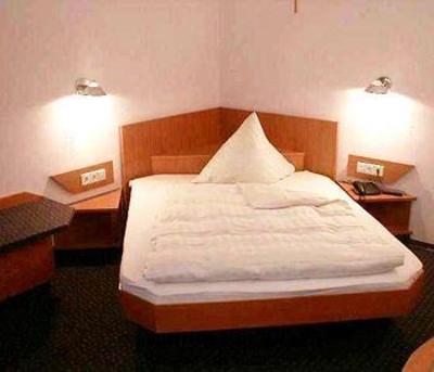 фото отеля Hotel Sonne Stupferich