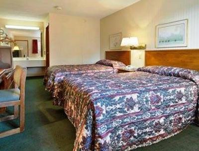 фото отеля Super 8 Westlake Cleveland