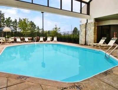 фото отеля Super 8 Westlake Cleveland