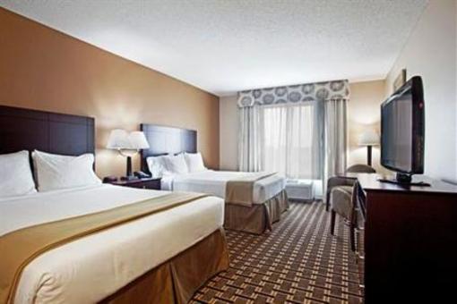 фото отеля Holiday Inn Express Pembroke