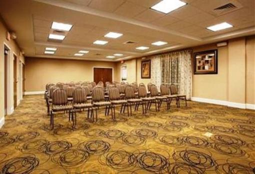 фото отеля Holiday Inn Express Pembroke