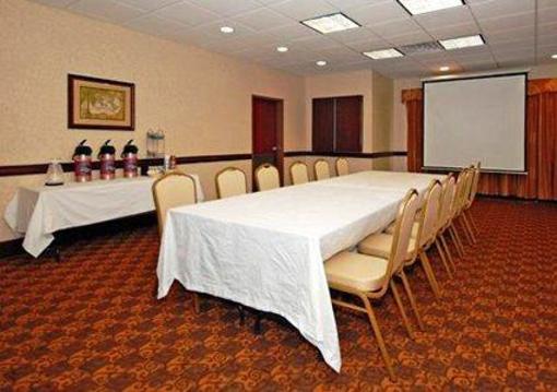фото отеля Comfort Inn And Suites Midway (Florida)