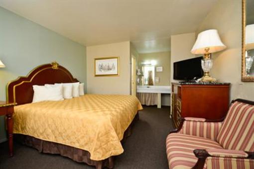 фото отеля The Legends Inn