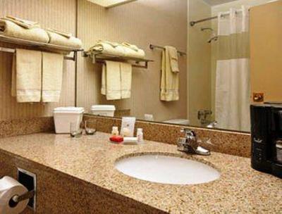 фото отеля Clarion Inn Seekonk