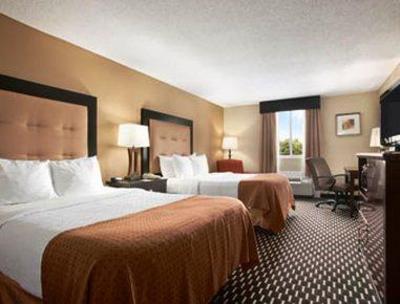 фото отеля Ramada East Hartford