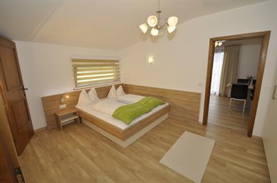 фото отеля Hotel Garni Wurzer