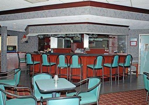 фото отеля Quality Inn Hamburg (New York)