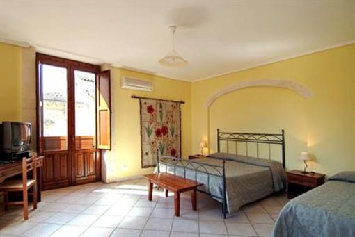 фото отеля Vicere Speciale Bed & Breakfast Noto