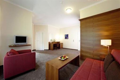 фото отеля Hotel Weingut Weis