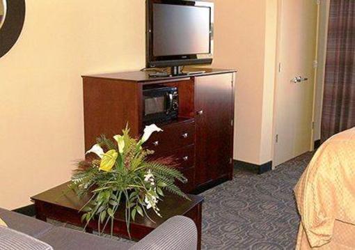 фото отеля Comfort Suites Pell City