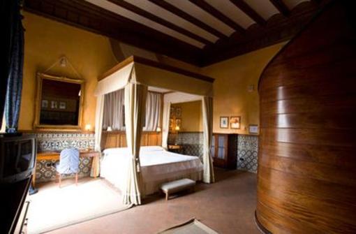фото отеля Hospederia Castillo Papa Luna Hotel Zaragoza