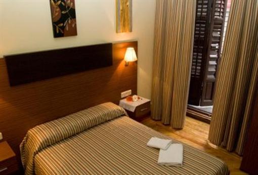 фото отеля Hostal Cervelo