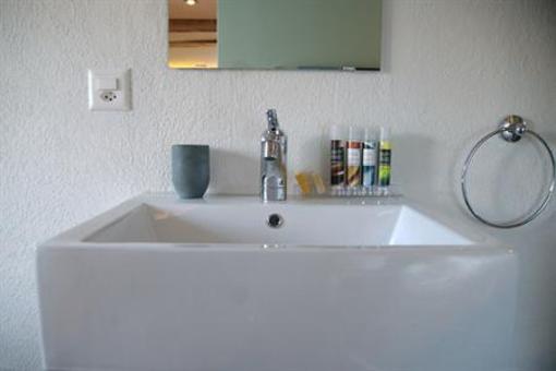 фото отеля The River House Boutique Hotel