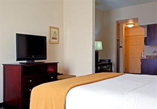 фото отеля Holiday Inn Express Hotel & Suites Chicago Airport West