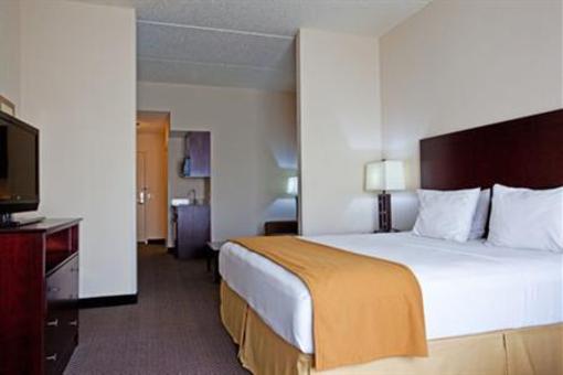 фото отеля Holiday Inn Express Hotel & Suites Chicago Airport West