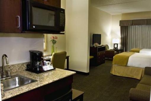 фото отеля Holiday Inn Express Hotel & Suites Chicago Airport West