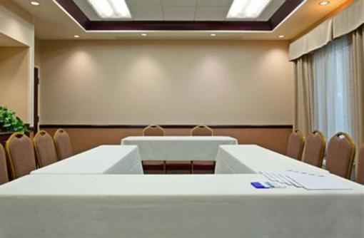 фото отеля Holiday Inn Express Hotel & Suites Chicago Airport West